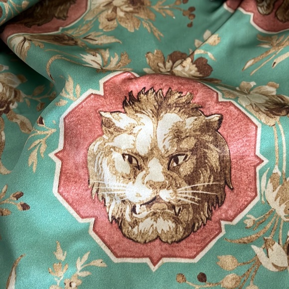 Gucci Gold/Red Lurex Hooded Jacket with Sylvie Sequins - Picture 10 of 16